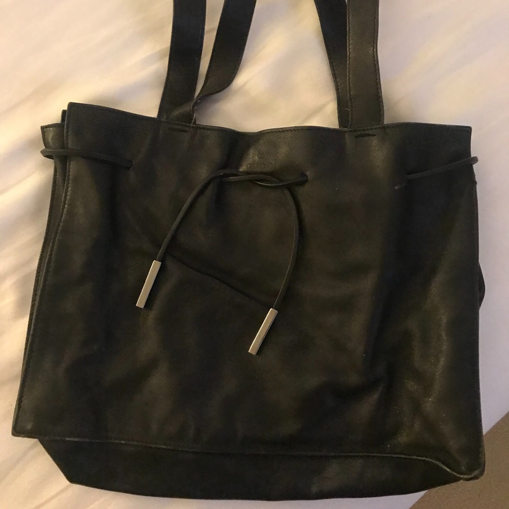 Gucci black leather bag